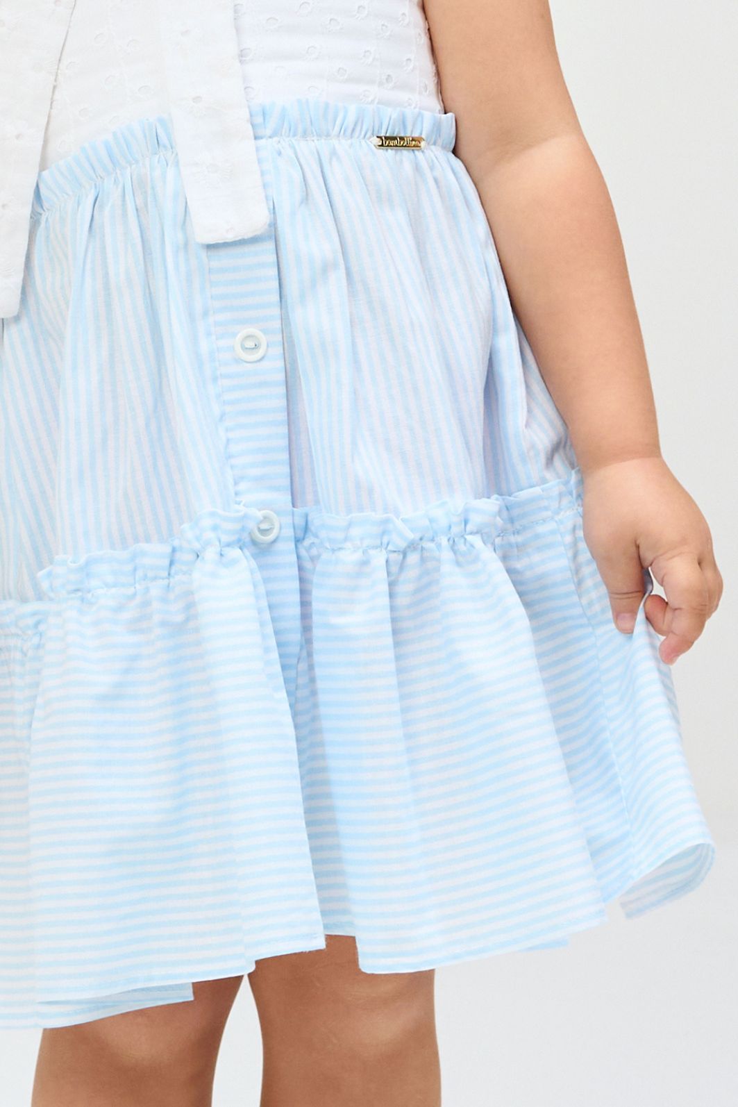 Vestido listrado com busto de renda