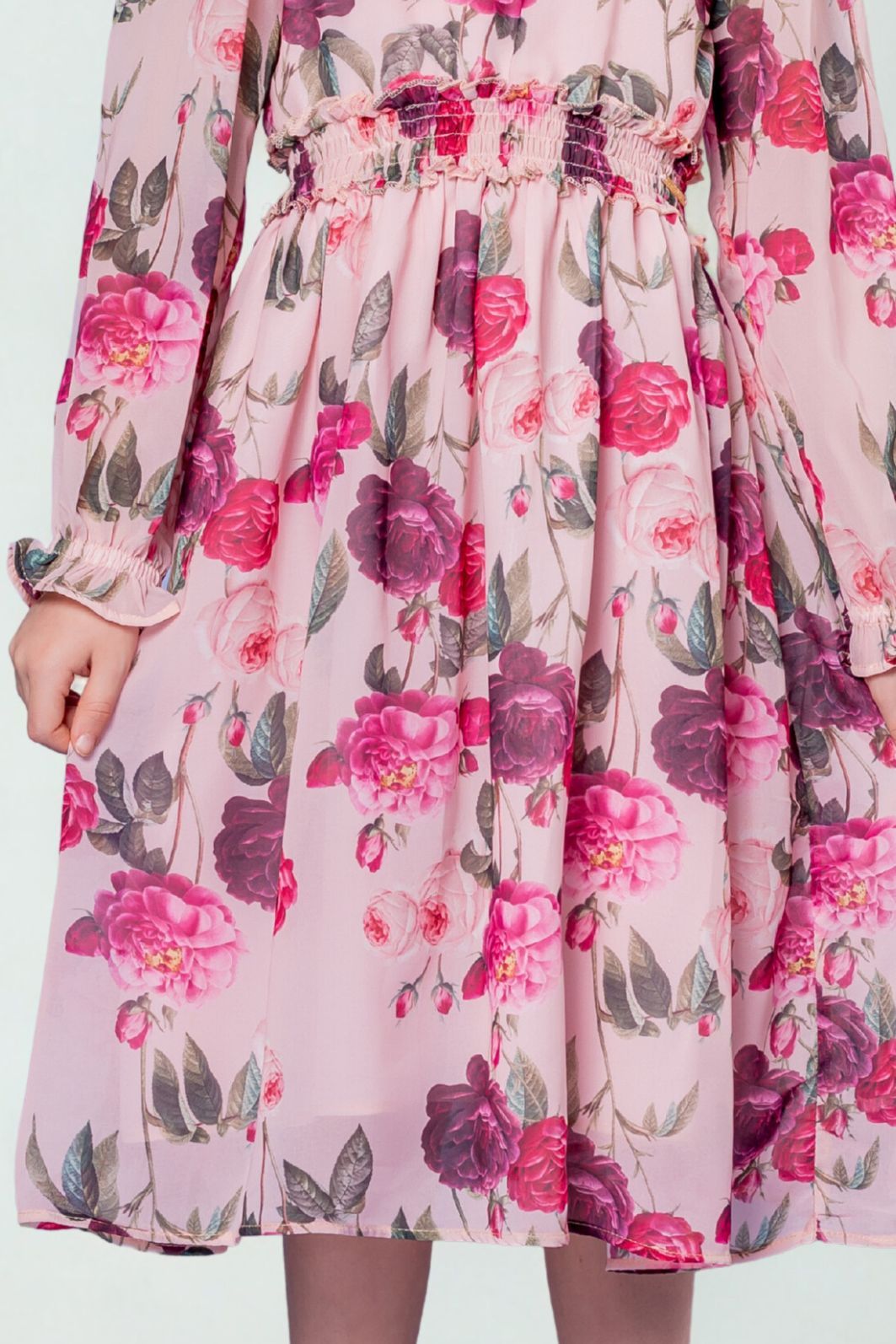 Vestido com estampa de rosas Vestido com estampa de rosas
