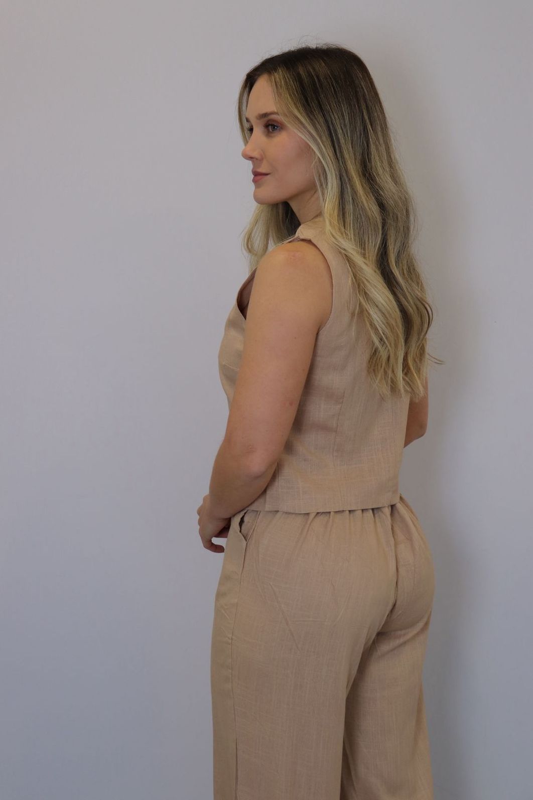 Conjunto Bellina Alfaiataria Linho Feminino Cor Caqui Conjunto Bellina Alfaiataria Linho Feminino Cor Caqui