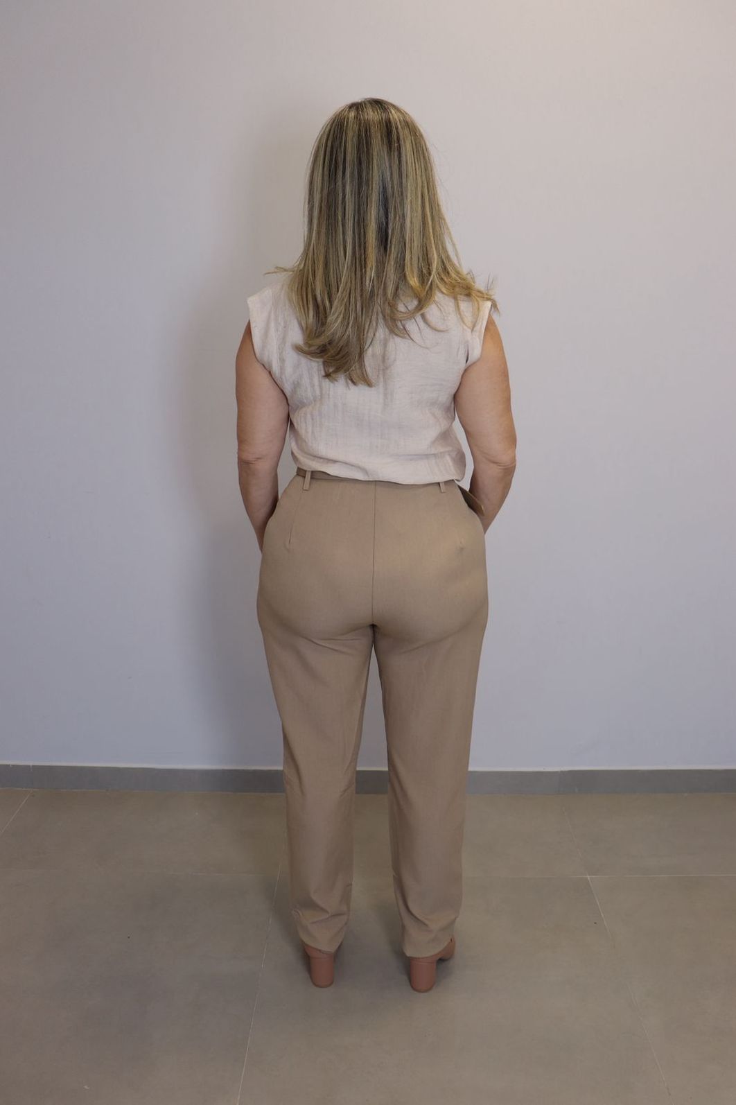 Calça Maxma Alfaiataria Feminino Cor Nude Calça Maxma Alfaiataria Feminino Cor Nude