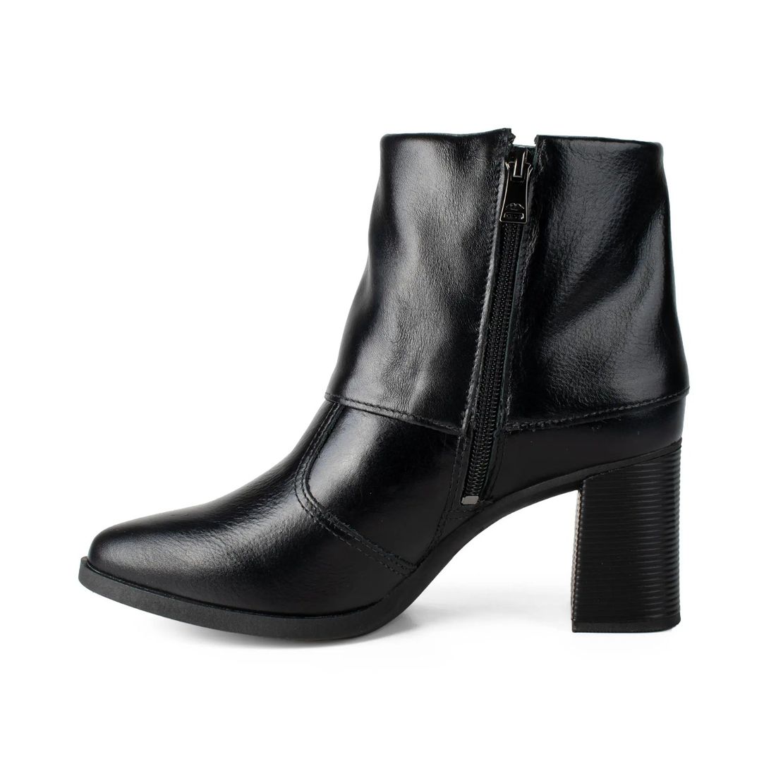 Bota Dakota Cano Curto Salto Bloco Feminino Cor Preto