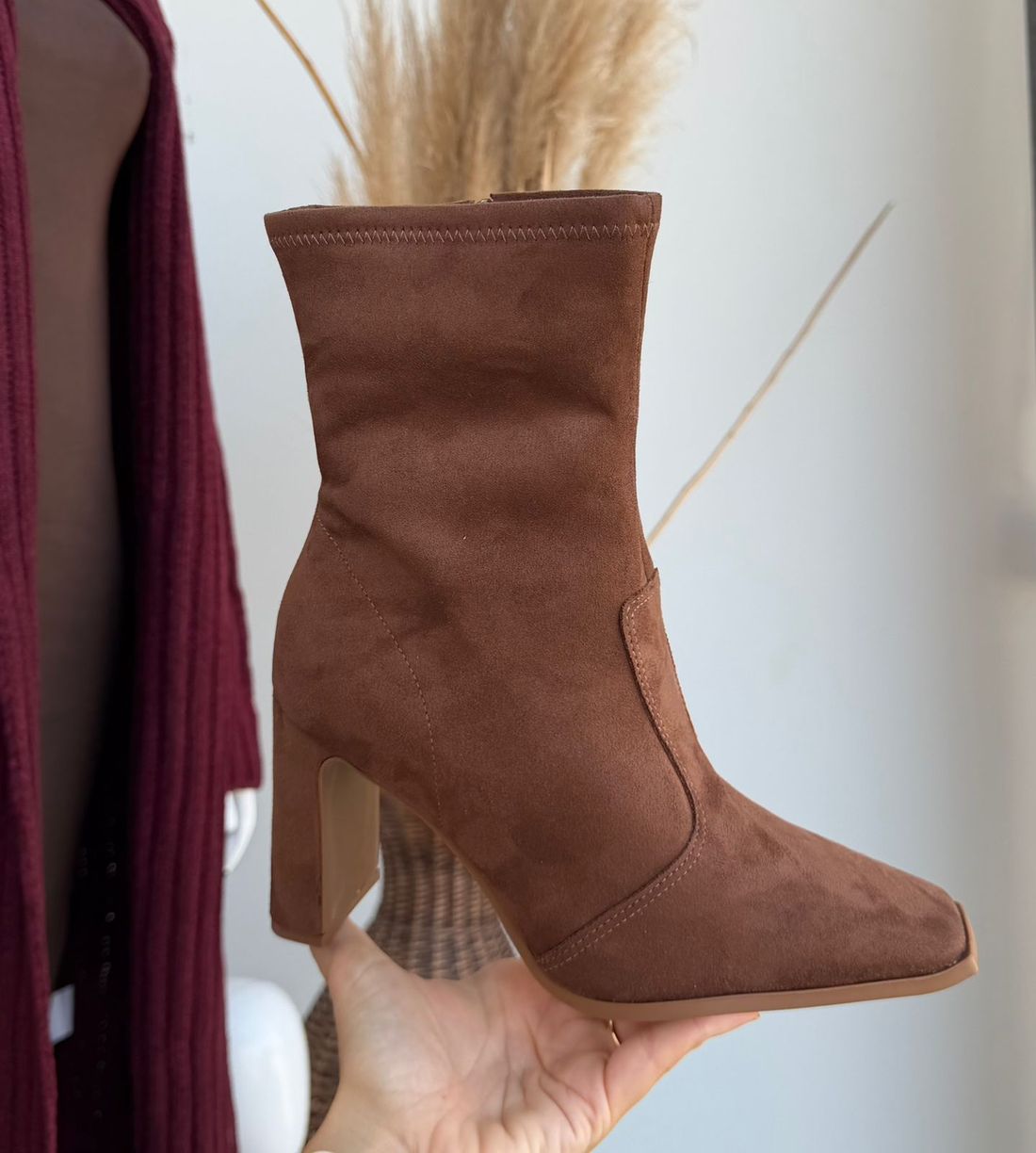 Bota Vizzano Salto Alto Bico Feminino Cor Marrom