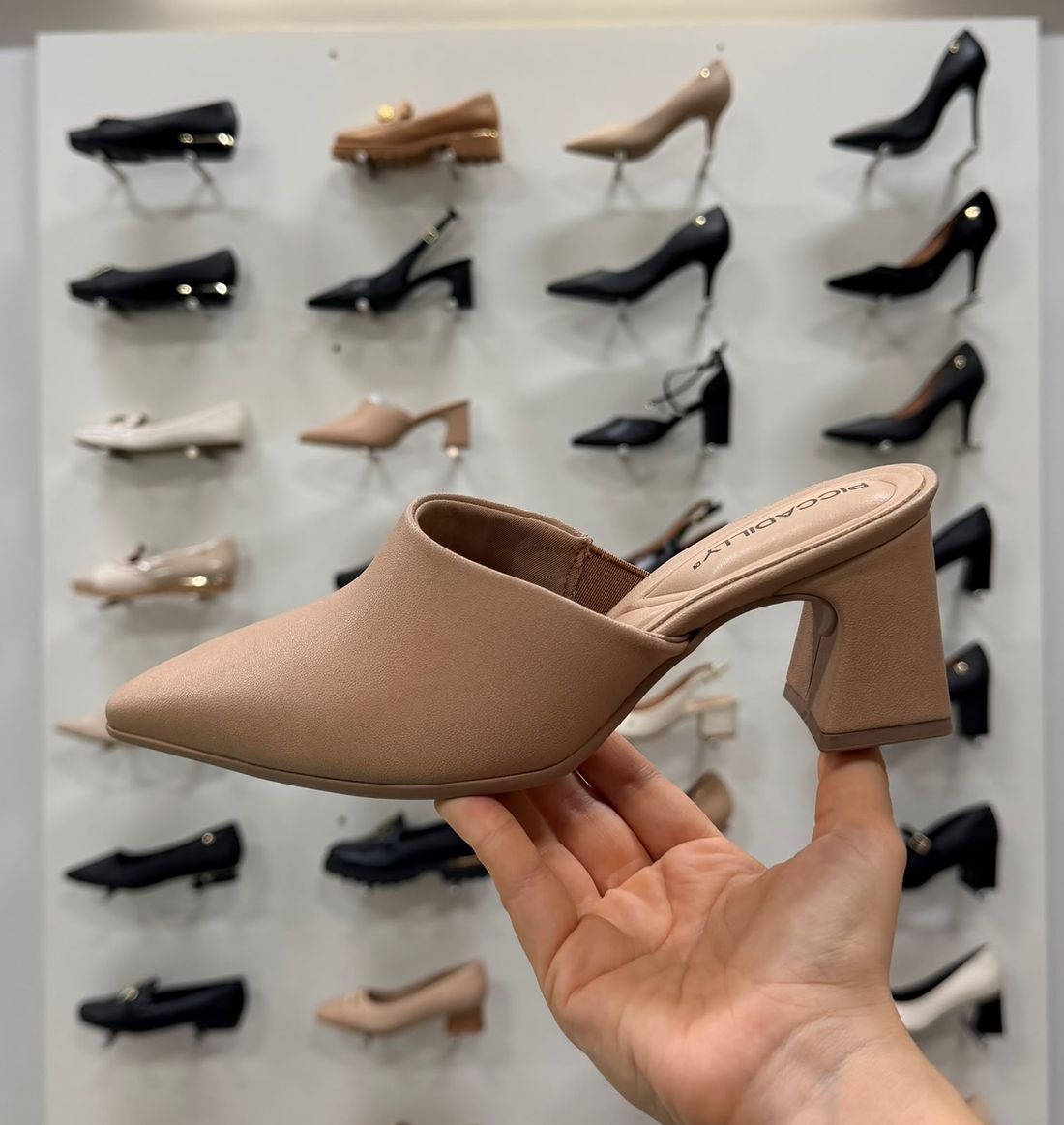 Mule Piccadilly Salto Alto Feminino Cor Capuccino Mule Piccadilly Salto Alto Feminino Cor Capuccino