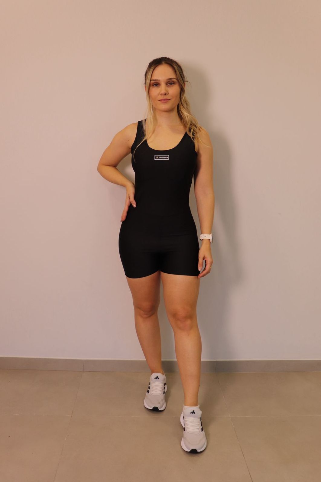 Macaquinho Karamoella Feminino Cor Preto Macaquinho Karamoella Feminino Cor Preto