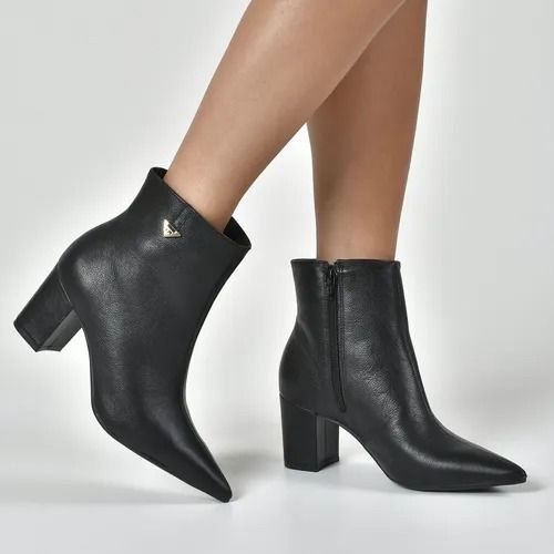 Bota Via Marte Couro Bico Fino Feminino Cor Pinha