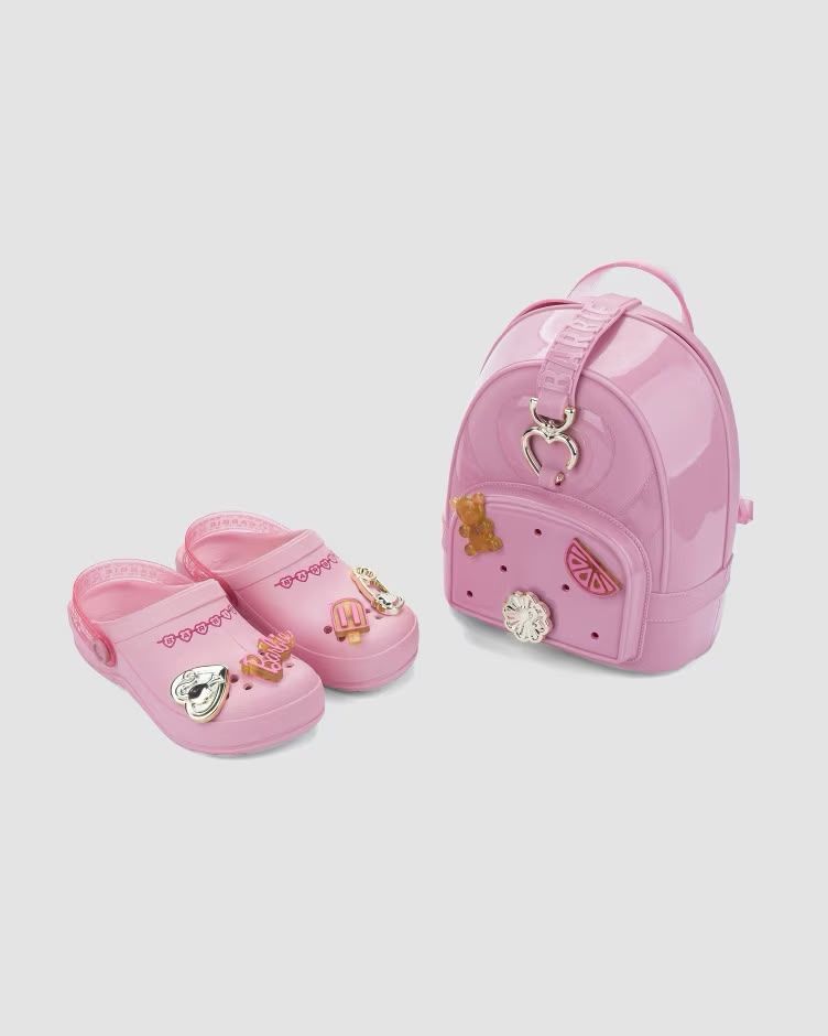 Babuche Grendene Kids Barbie Mochila Infantil Cor Rosa Claro Babuche Grendene Kids Barbie Mochila Infantil Cor Rosa Claro