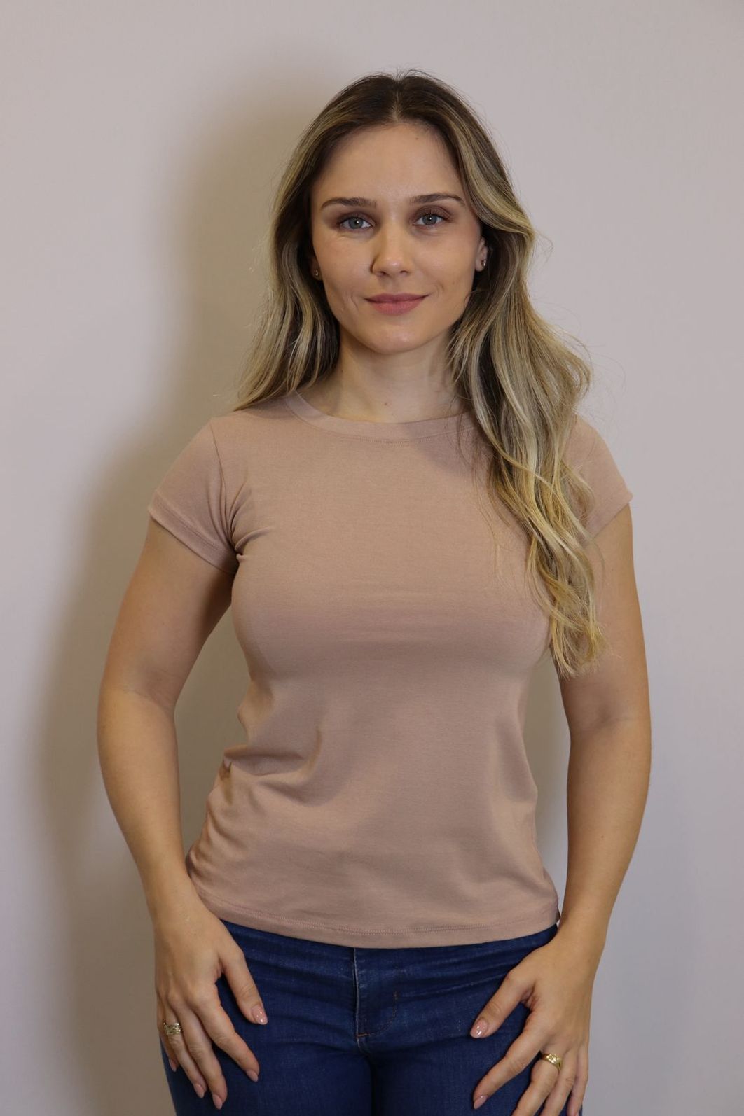 Blusa Lzt Baby Look Viscose Feminino Cor Baunilha Blusa Lzt Baby Look Viscose Feminino Cor Baunilha