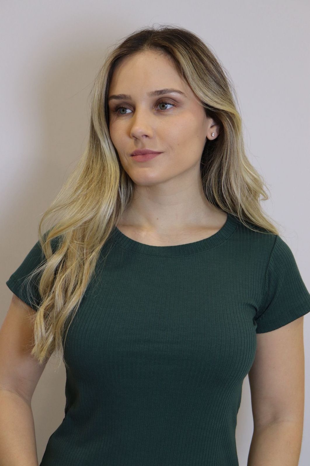 Blusa Ribana Lzt Gola Redonda Feminino Cor Verde Militar Blusa Ribana Lzt Gola Redonda Feminino Cor Verde Militar