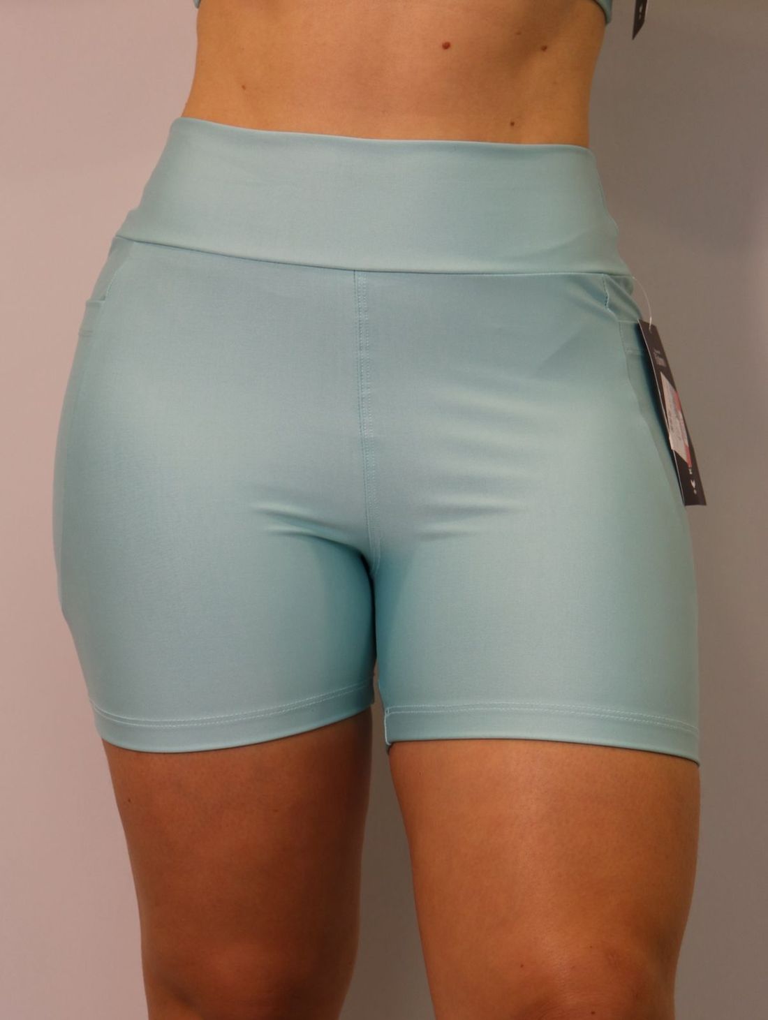 Shorts Karamoella Com Bolso Feminino Cor Aquatico Shorts Karamoella Com Bolso Feminino Cor Aquatico