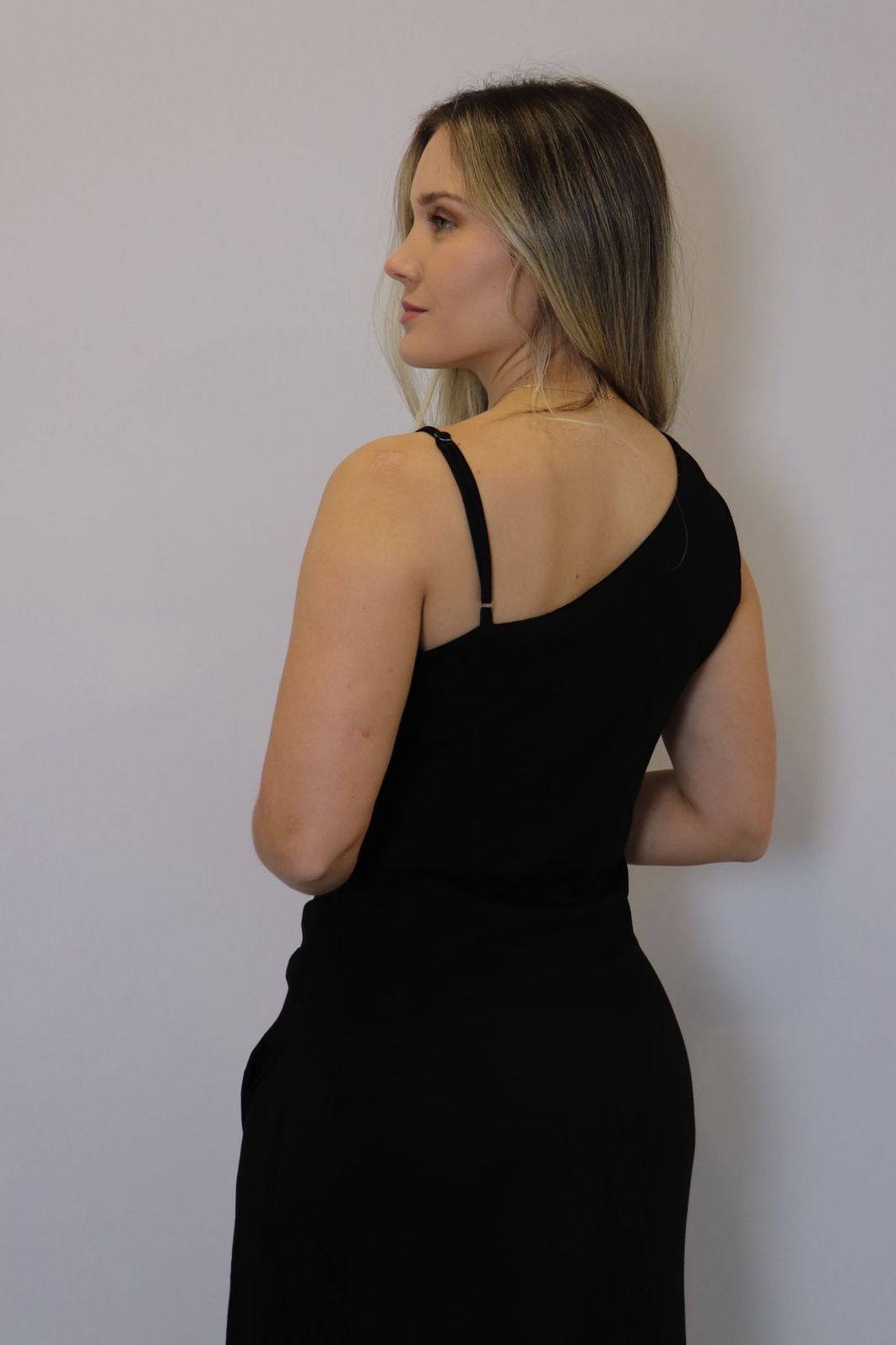 Vestido Bellina Midi Feminino Cor Preto Vestido Bellina Midi Feminino Cor Preto