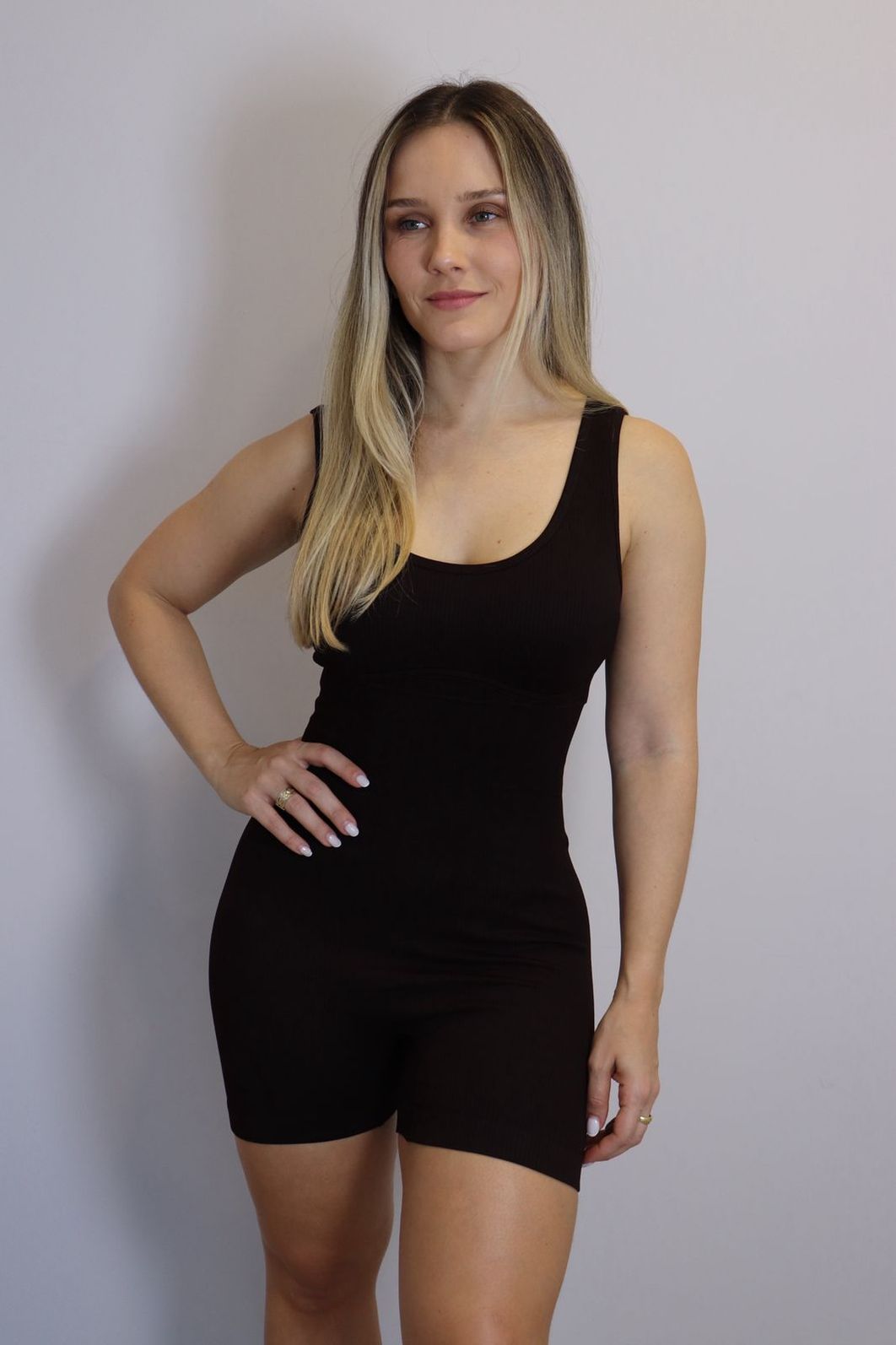 Macaquinho Firmly Believe Feminino Cor Marrom Escuro