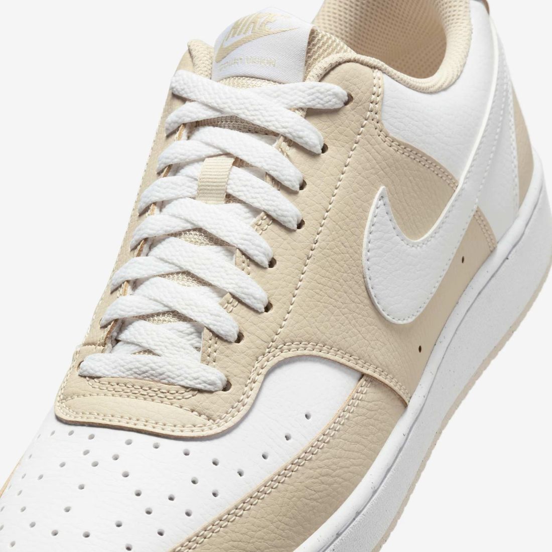 Tênis Nike Court Vision Lo Feminino Cor Branco/Bege Tênis Nike Court Vision Lo Feminino Cor Branco/Bege