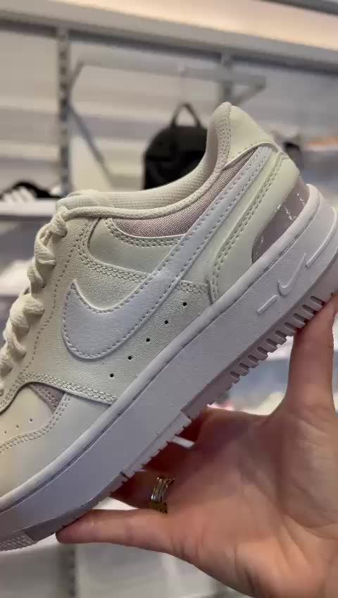 Tênis Nike Gamma Force Feminino Cor Bege/Branco/Lilás Creme