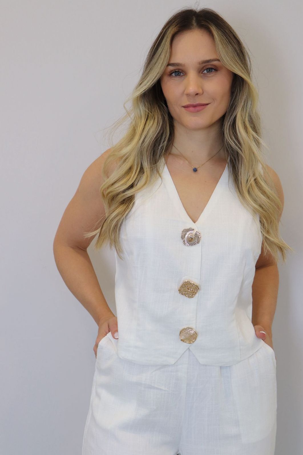 Conjunto Bellina Alfaiataria Linho Feminino Cor Off White Conjunto Bellina Alfaiataria Linho Feminino Cor Off White