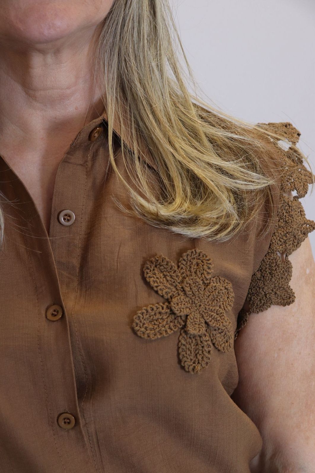 Camisa Maxma Regata Feminina Cor Marrom