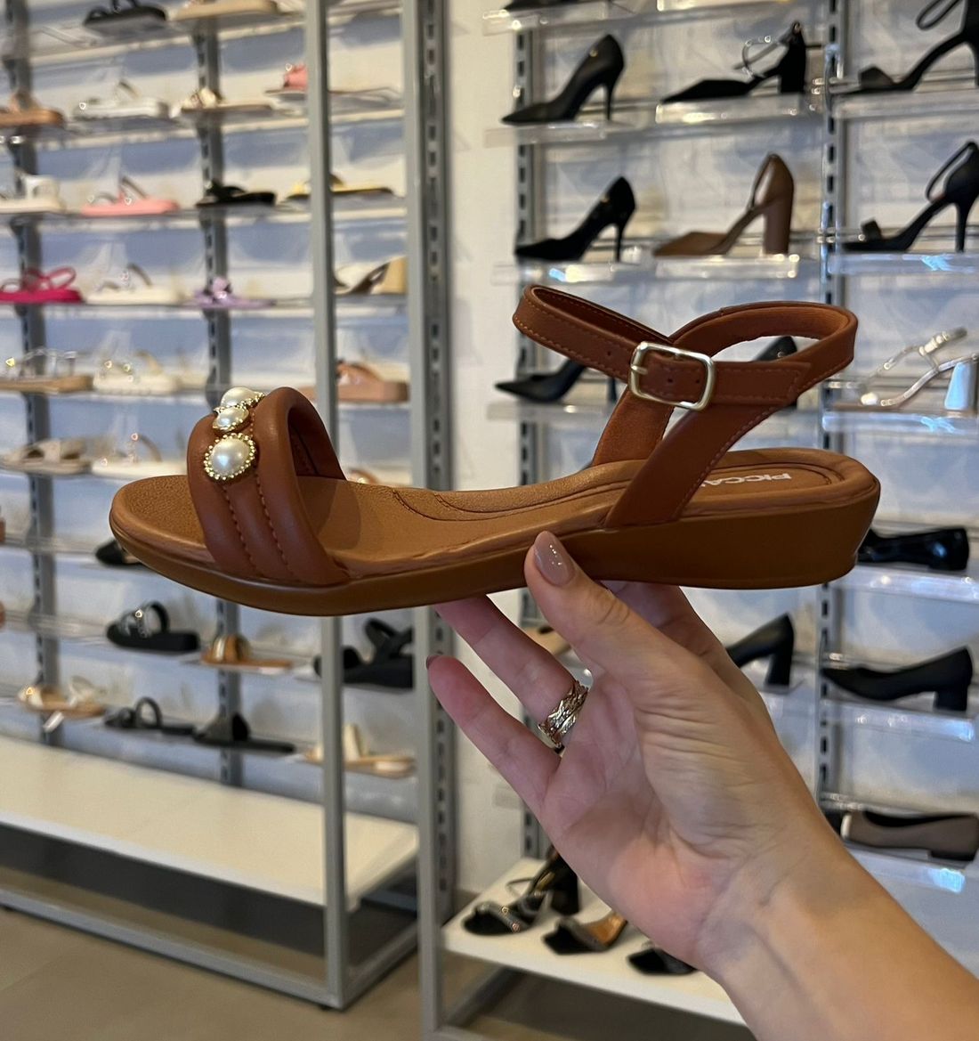 Sandália Piccadilly Salto Baixo Anabela Feminino Cor Marrom Ocre Sandália Piccadilly Salto Baixo Anabela Feminino Cor Marrom Ocre