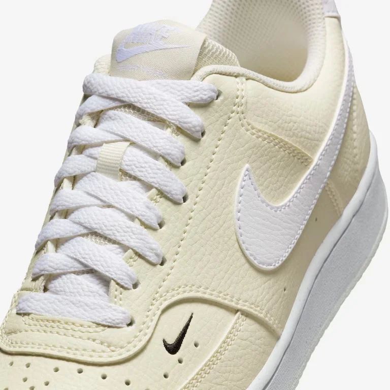 Tênis Nike Court Vision Lo NN Feminino Cor Bege