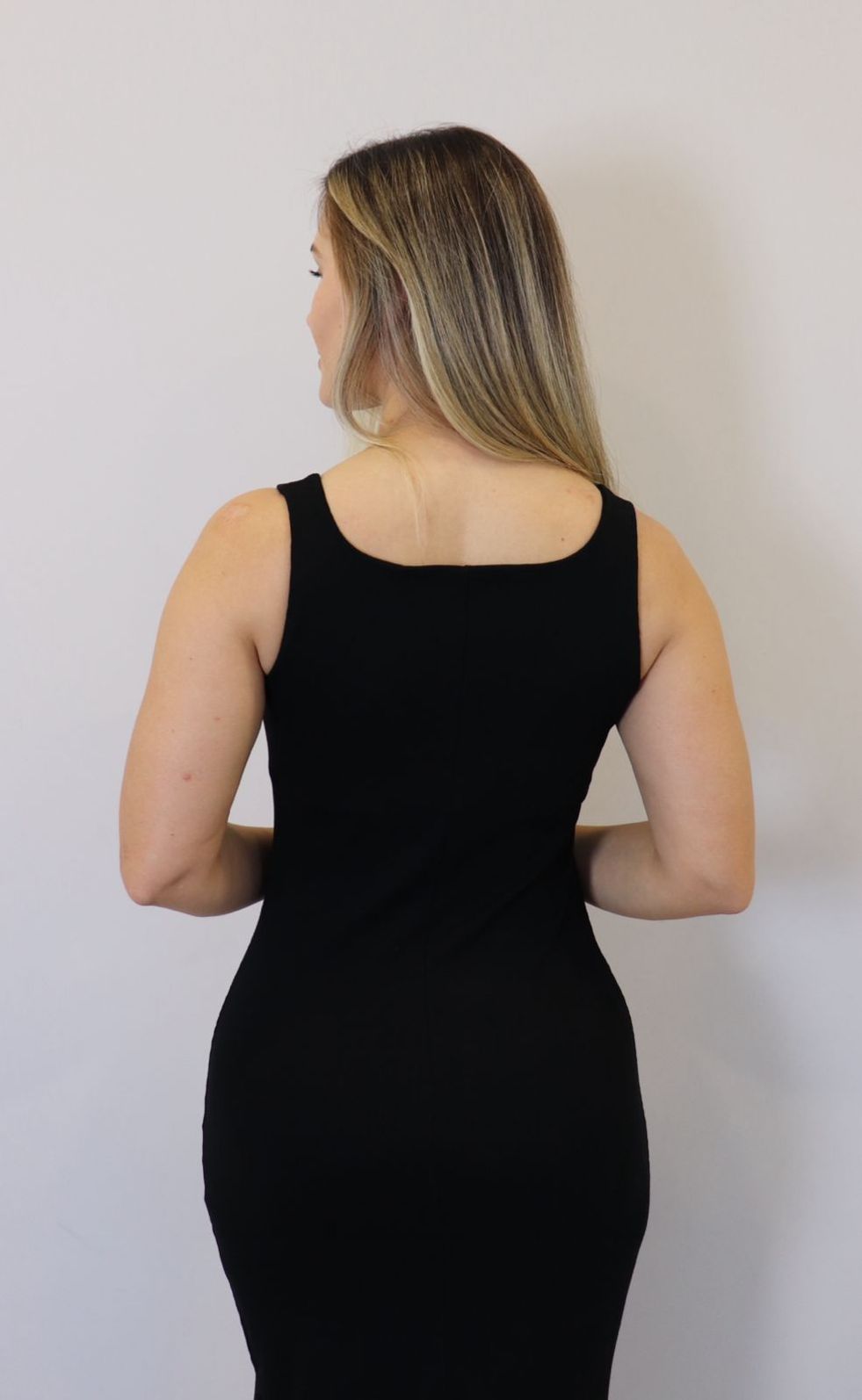 Vestido Lzt Midi Frente Quadrada Feminino Cor Preto Vestido Lzt Midi Frente Quadrada Feminino Cor Preto