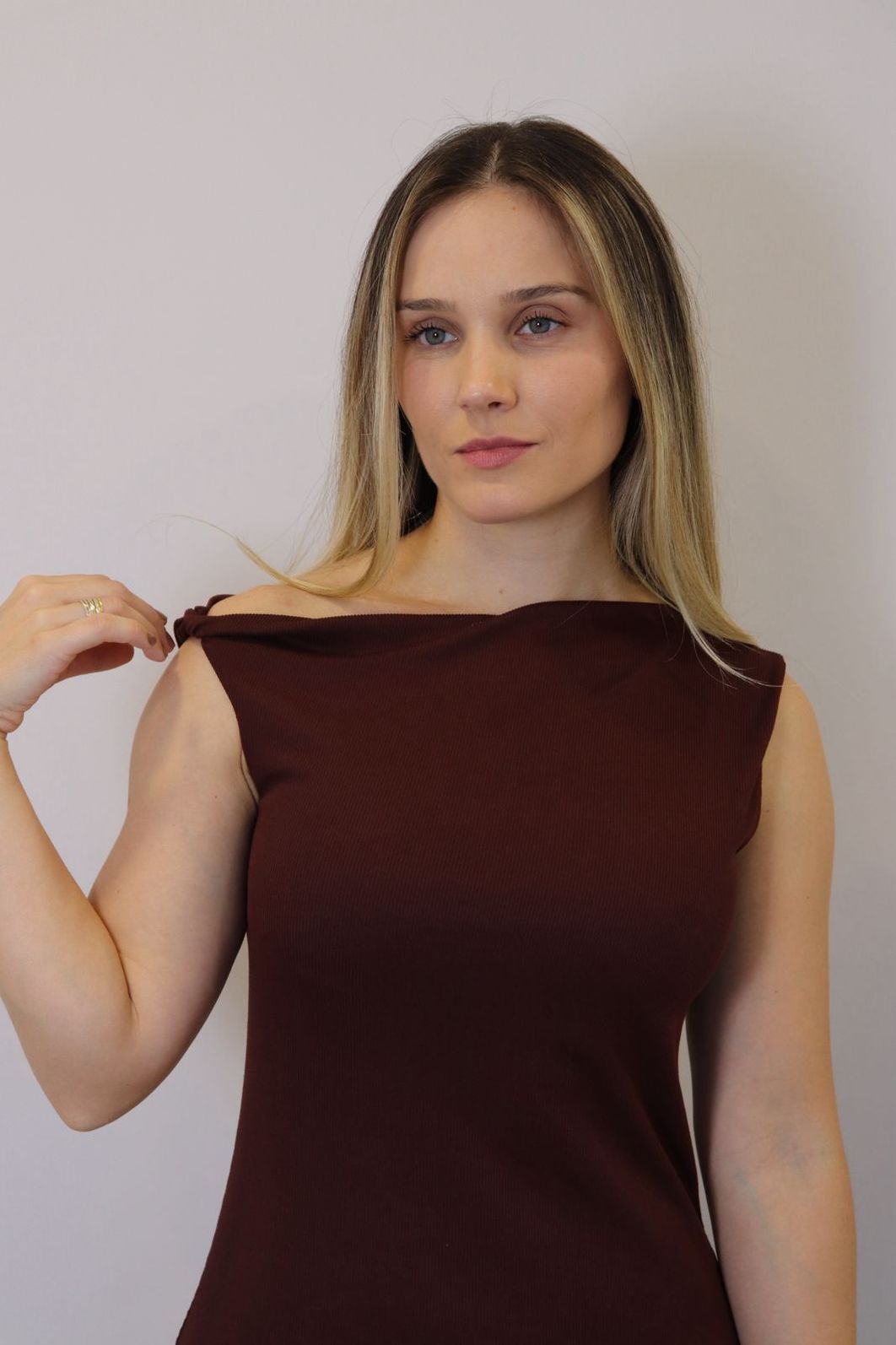 Vestido Lzt Ombo A Ombro Ribana Feminino Cor Marrom Vestido Lzt Ombo A Ombro Ribana Feminino Cor Marrom