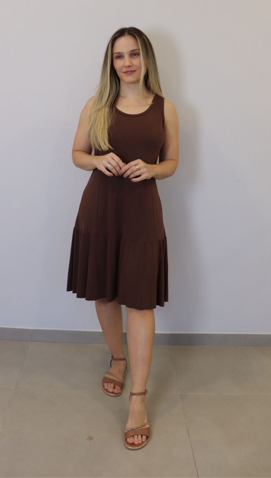 Vestido Kodos Regata Feminino Cor Cafe Vestido Kodos Regata Feminino Cor Cafe