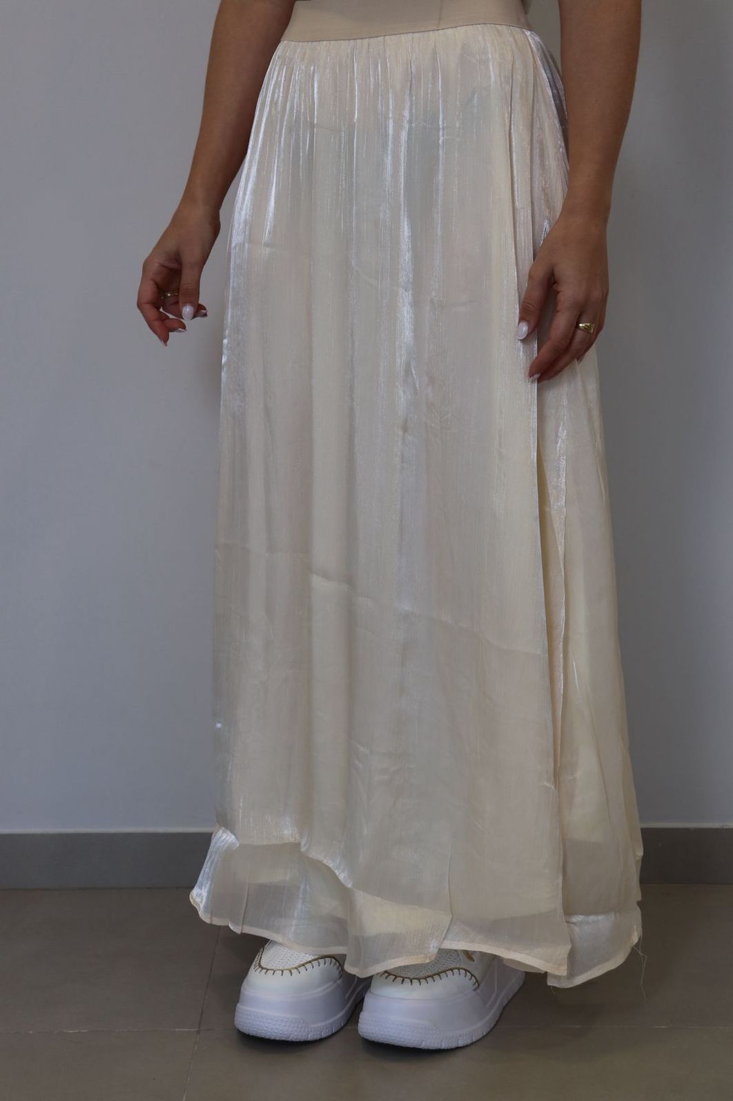 Saia Bellina Midi Acetinado Feminina Cor Nude Saia Bellina Midi Acetinado Feminina Cor Nude