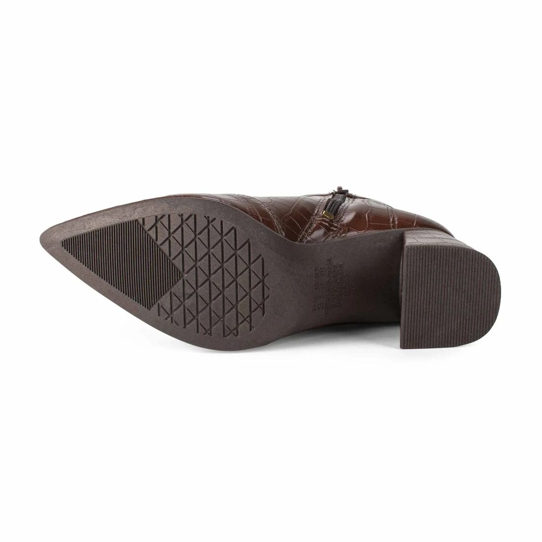 Bota Dakota Cano Curto Salto Médio Feminino Cor Marrom