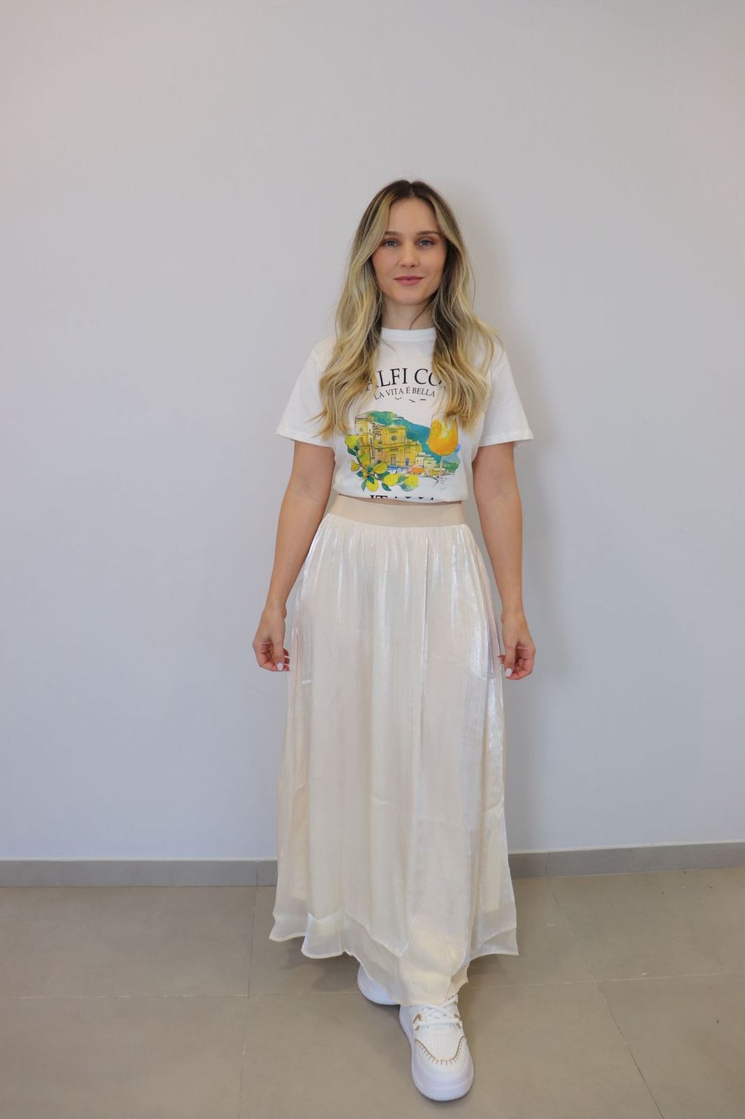 Saia Bellina Midi Acetinado Feminina Cor Nude Saia Bellina Midi Acetinado Feminina Cor Nude