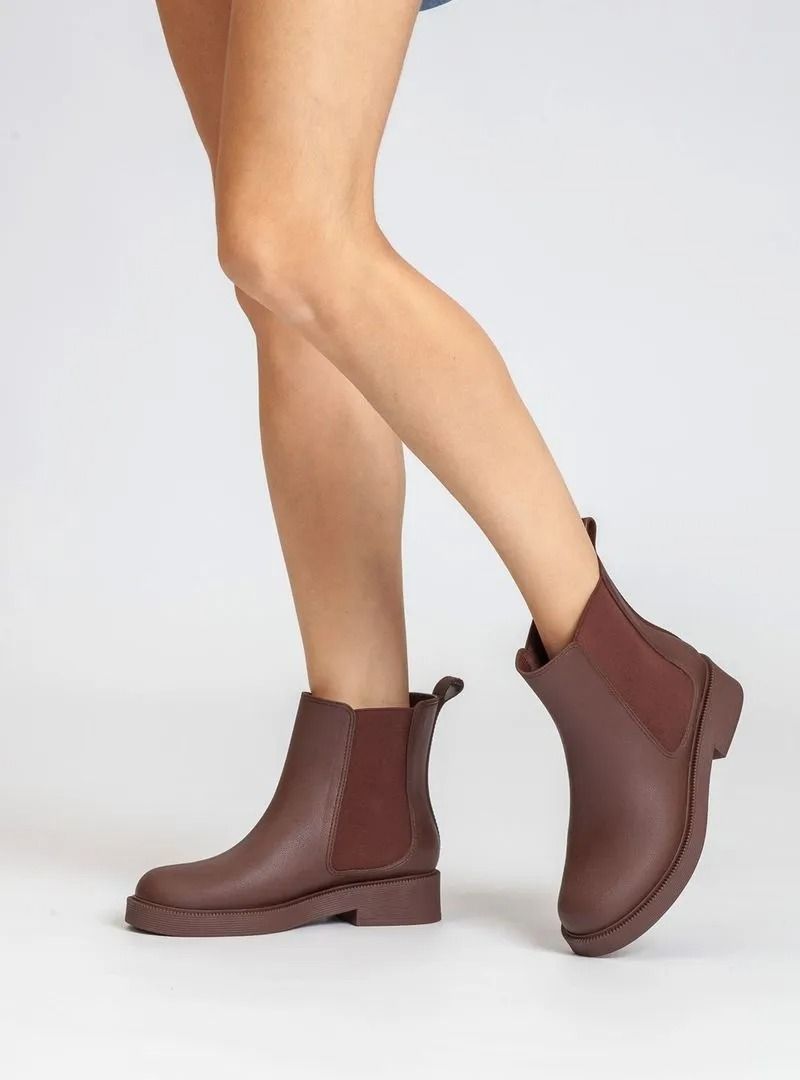 Bota Petite Jolie Feminino Cor Brown Bota Petite Jolie Feminino Cor Brown