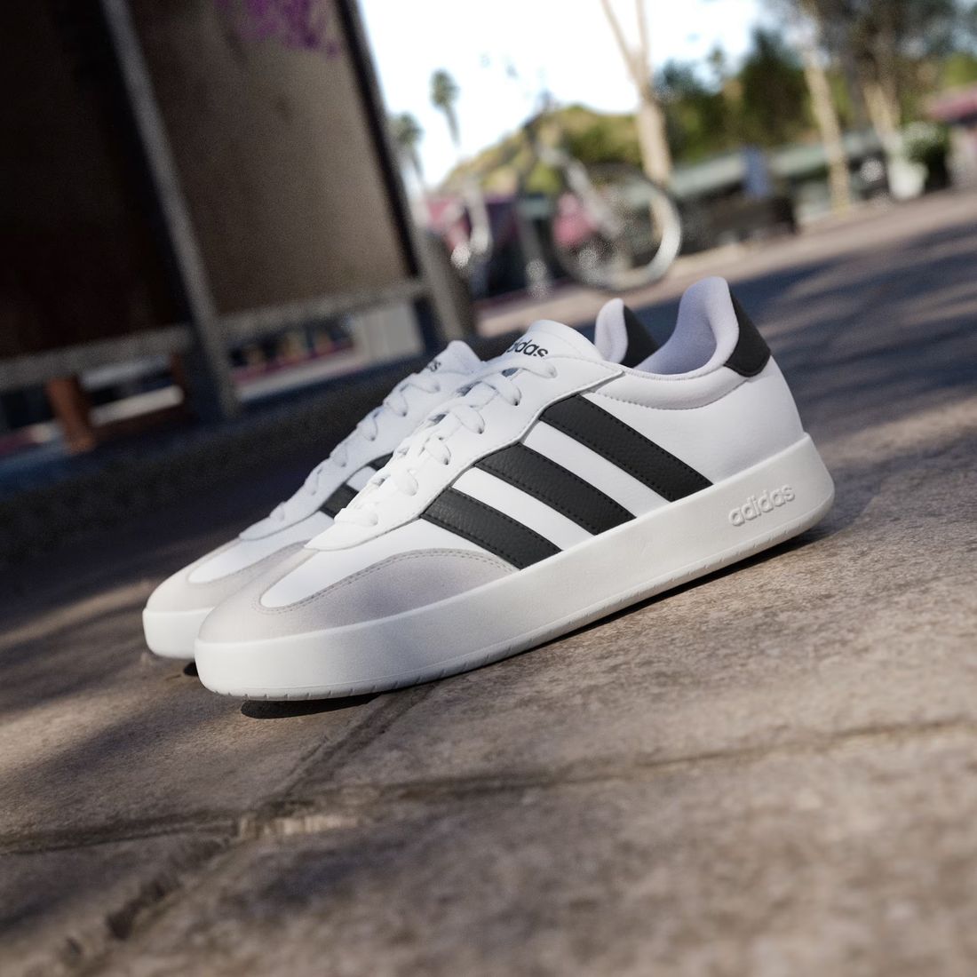 Tênis Adidas Barreda Masculino Cor Branco/Preto