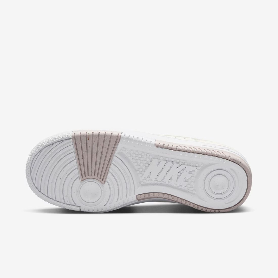 Tênis Nike Gamma Force Feminino Cor Bege/Branco/Lilás Creme Tênis Nike Gamma Force Feminino Cor Bege/Branco/Lilás Creme