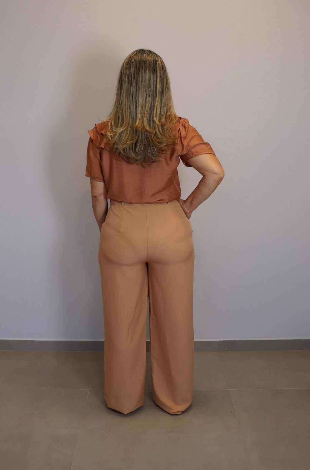 Calça Maxma Alfaiataria Feminino Cor Caqui Calça Maxma Alfaiataria Feminino Cor Caqui