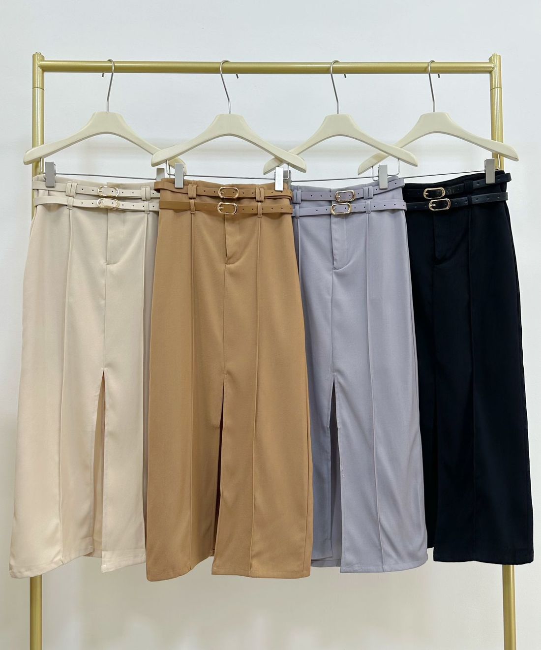 Saia Bellina Feminino Cor Bege Saia Bellina Feminino Cor Bege