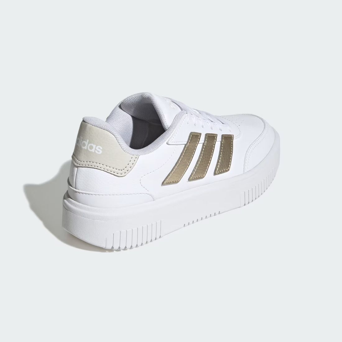 Tênis Adidas Courtblock Feminino Cor Branco/Dourado Tênis Adidas Courtblock Feminino Cor Branco/Dourado