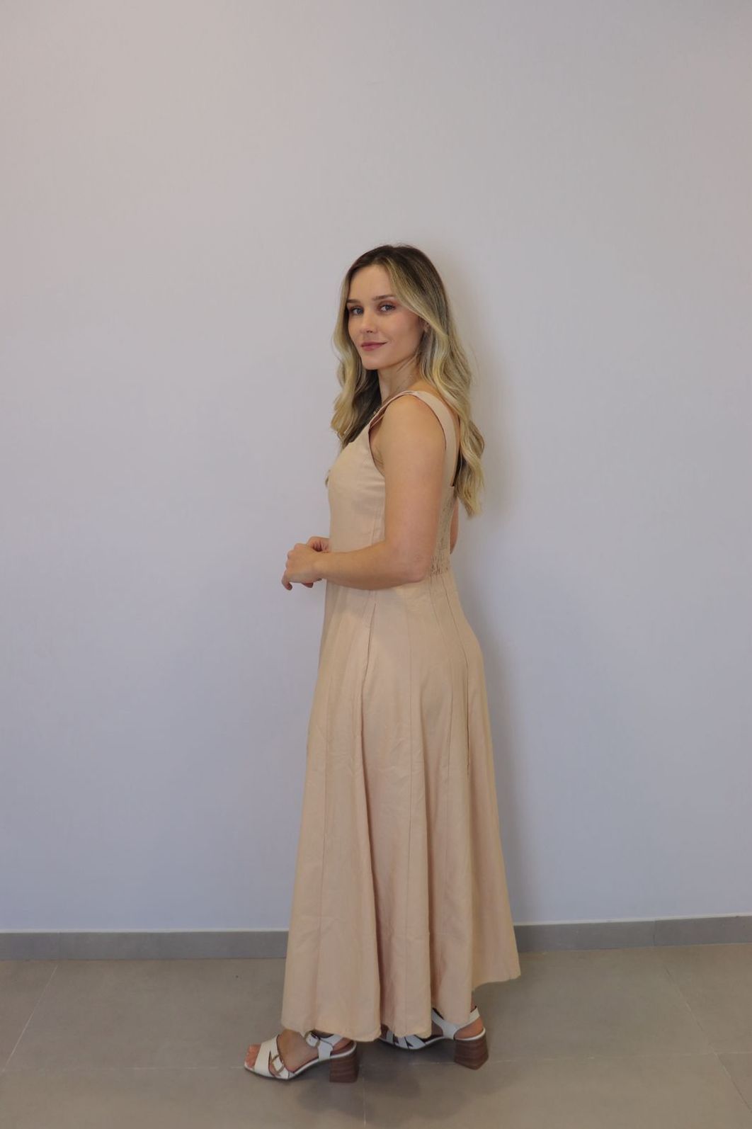 Vestido Bellina Evasê Feminino Cor Nude