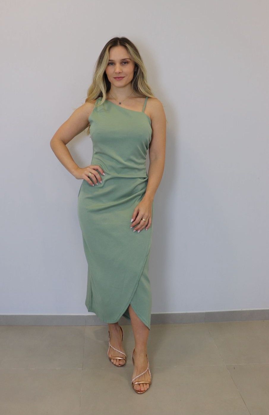 Vestido Bellina Midi Feminino Cor Verde Vestido Bellina Midi Feminino Cor Verde