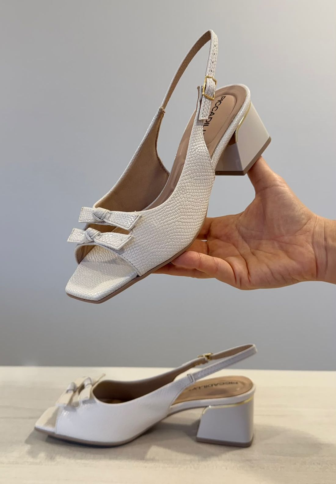 Sandália Piccadilly Salto Médio Feminino Cor Off White Sandália Piccadilly Salto Médio Feminino Cor Off White
