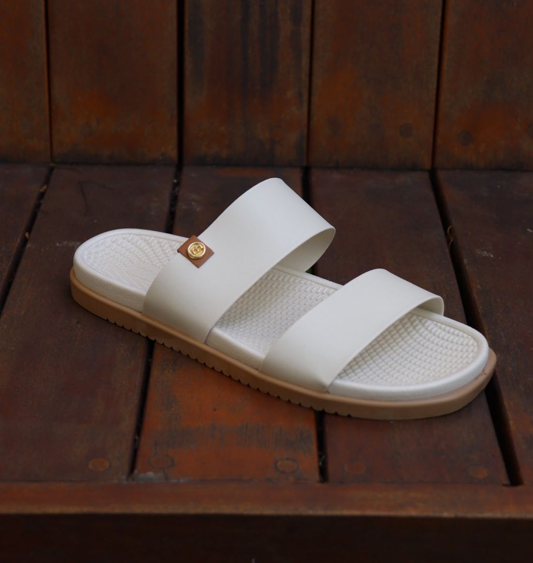 Rasteira Moleca Duas Tiras Feminino Cor Branco Off Rasteira Moleca Duas Tiras Feminino Cor Branco Off