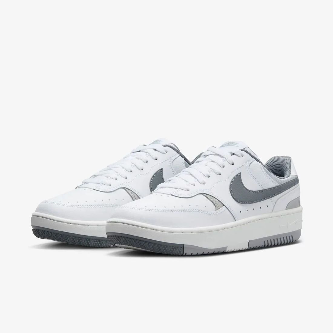 Tênis Nike Gamma Force Feminino Cor Branco/Cinza Tênis Nike Gamma Force Feminino Cor Branco/Cinza