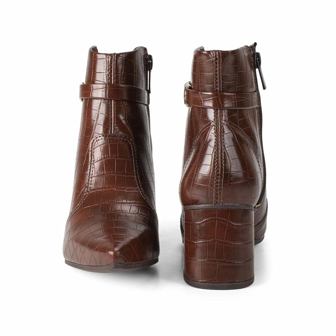 Bota Dakota Cano Curto Salto Médio Feminino Cor Marrom