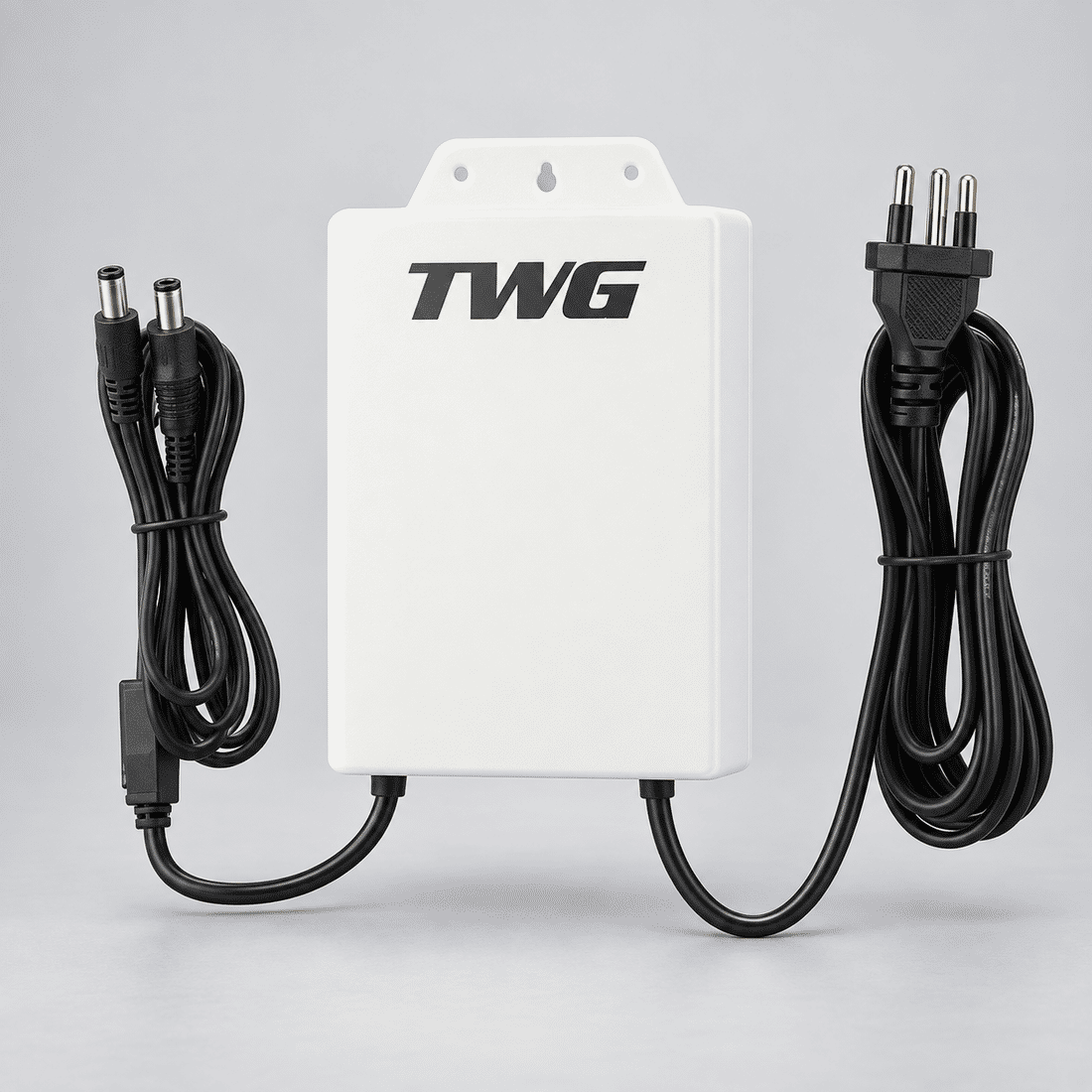 MINI NOBREAK TWG TW-1650 12V 3A BIVOLT IP65 Mini nobreak TWG TW-1650, vista de estúdio