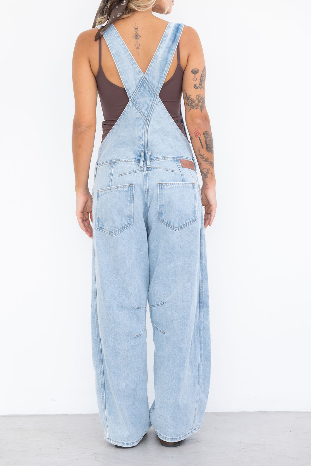JARDINEIRA BARREL JEANS JARDINEIRA BARREL JEANS