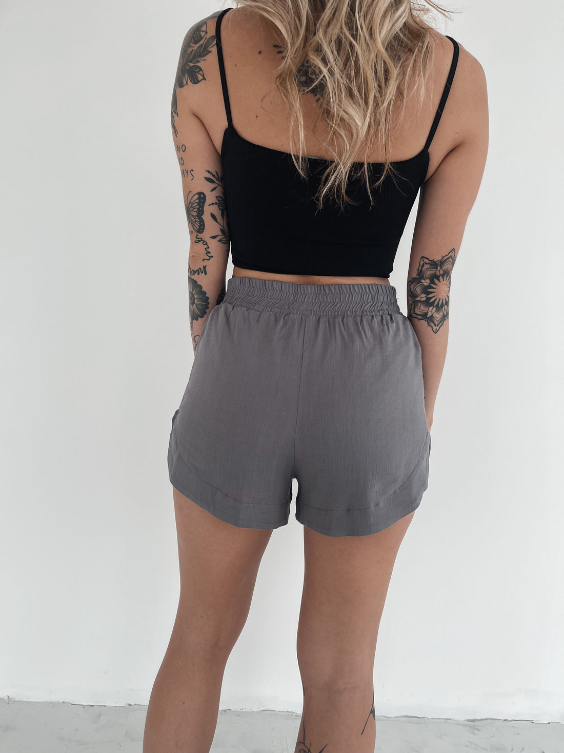 SHORT VISCOLINHO VANILLA CINZA