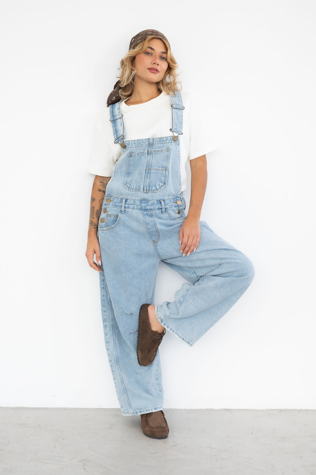 JARDINEIRA BARREL JEANS JARDINEIRA BARREL JEANS