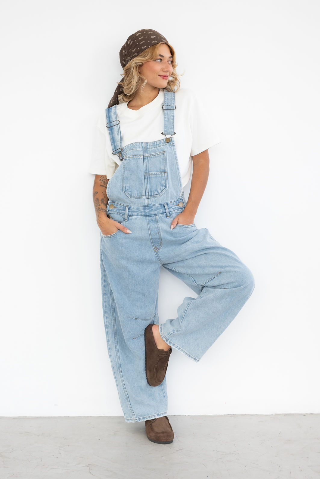 JARDINEIRA BARREL JEANS JARDINEIRA BARREL JEANS