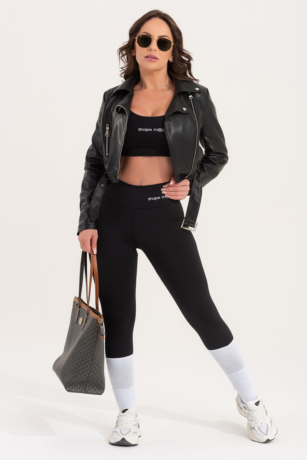 Legging Feminina Fitness Básico Poliamida - Preto Legging Feminina Fitness Básico Poliamida - Preto