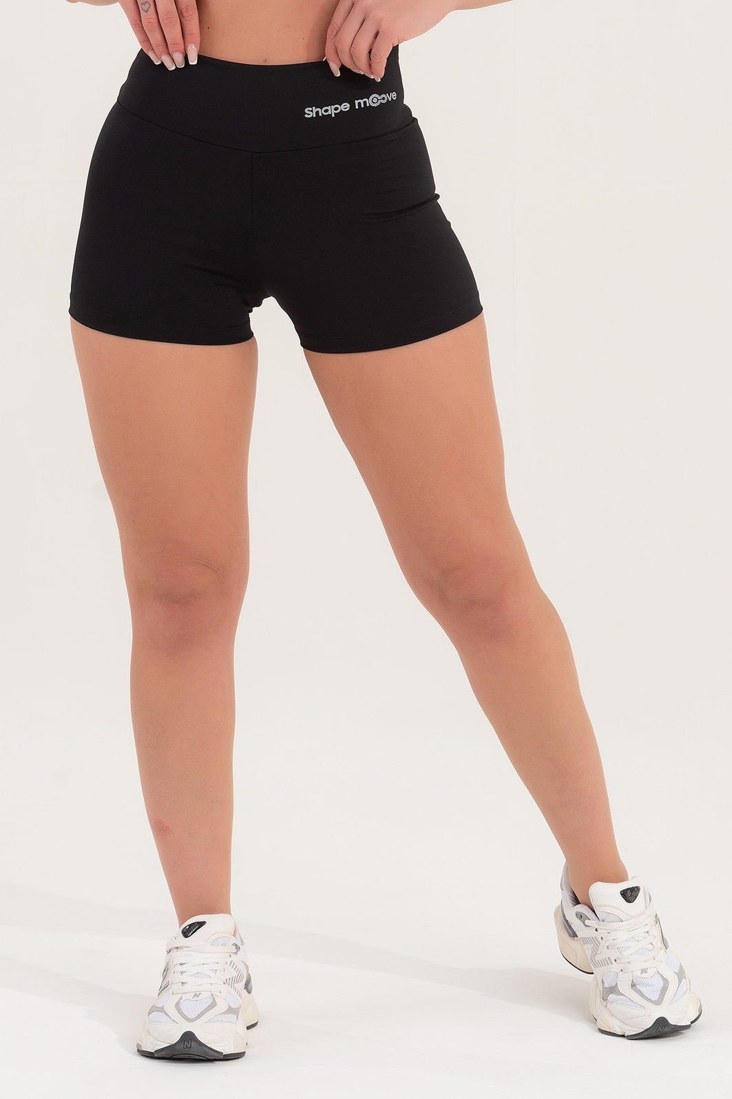 Shorts Feminino Fitness Básico Poliamida - Preto Shorts Feminino Fitness Básico Poliamida - Preto