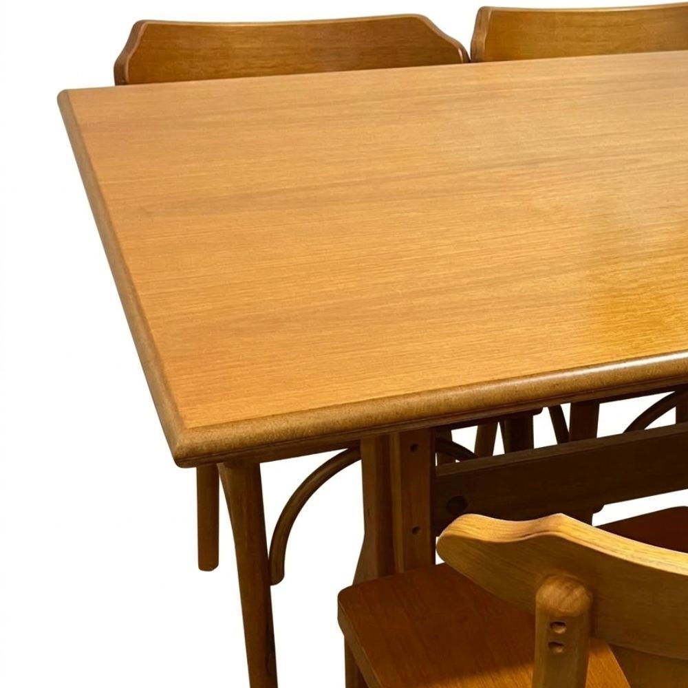 Mesa X 120x80 Com 4 Cadeiras Italia de Madeira Maciça Mel Tauari