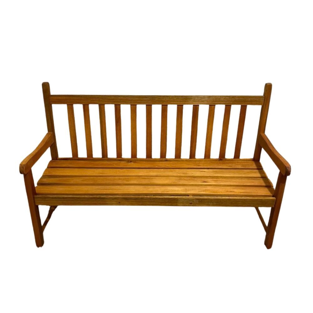 Banco de Jardim Namoradeira de Madeira 3 lugares Com Verniz