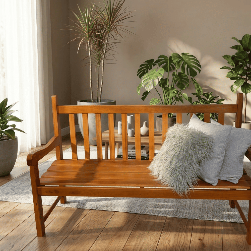 Banco de Jardim Namoradeira de Madeira 3 lugares Com Verniz