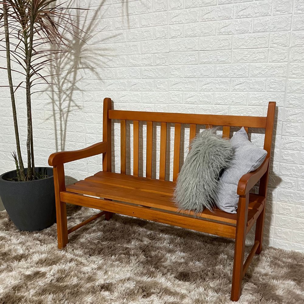 Banco de Jardim Namoradeira de Madeira 2 Lugares Com Verniz Banco de Jardim Namoradeira de Madeira 2 Lugares Com Verniz